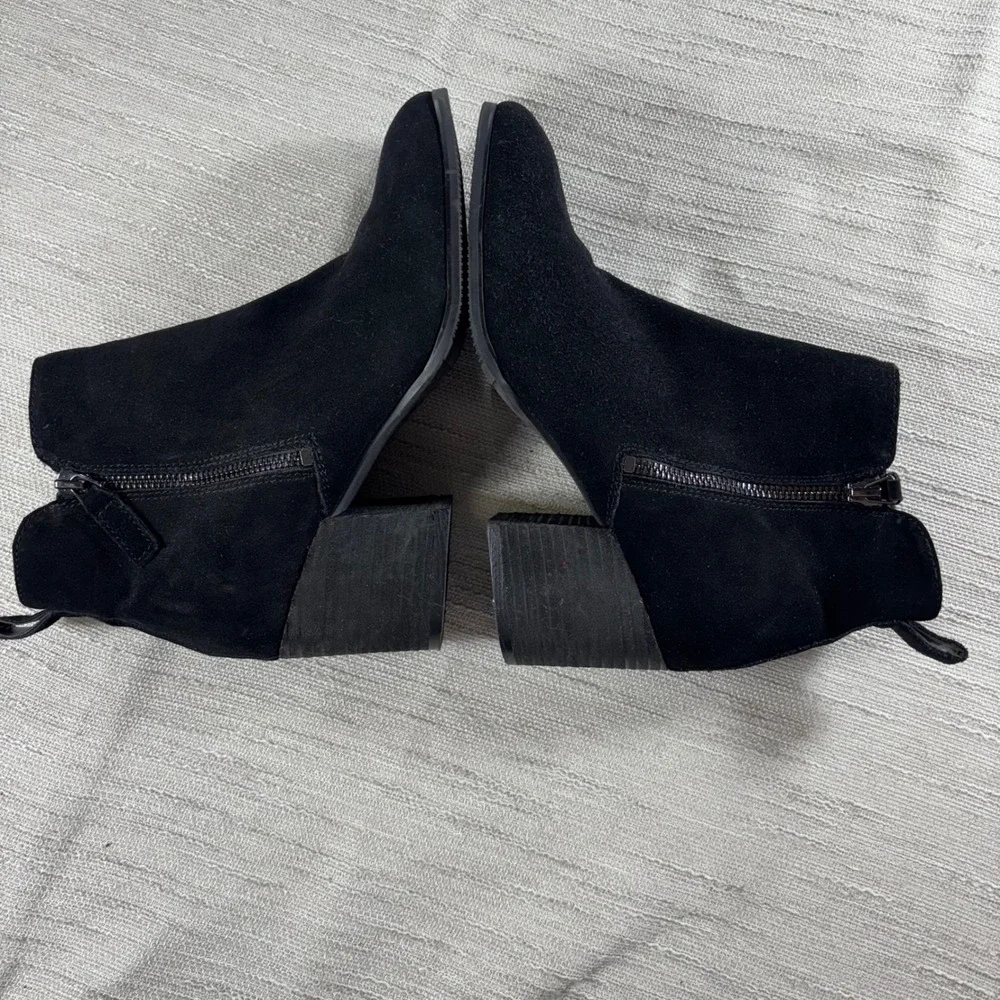 Blondo‎ Waterproof Black Suede Block Heel Ankle Boots Classic Womens Size 8.5M